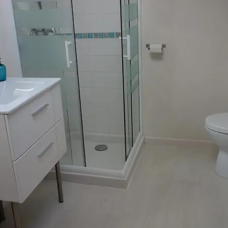 D'hotes Le Matou Roux Nocleg ze śniadaniem 3*