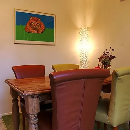 D'hotes Le Matou Roux Bed & Breakfast